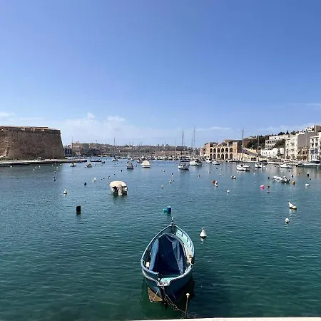 Harbour View With Terrace * Kalkara