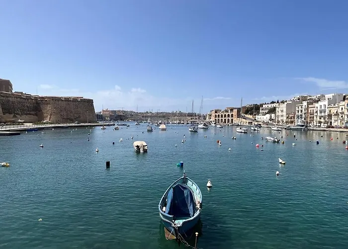 Harbour View With Terrace * Kalkara